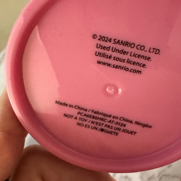 New Hello Kitty pink 24 ounce studded travel cup - Picture 6 of 6